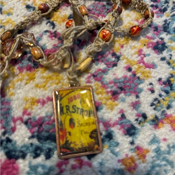 LOT of wearable jewelry 7 pieces - Picture 9 of 12